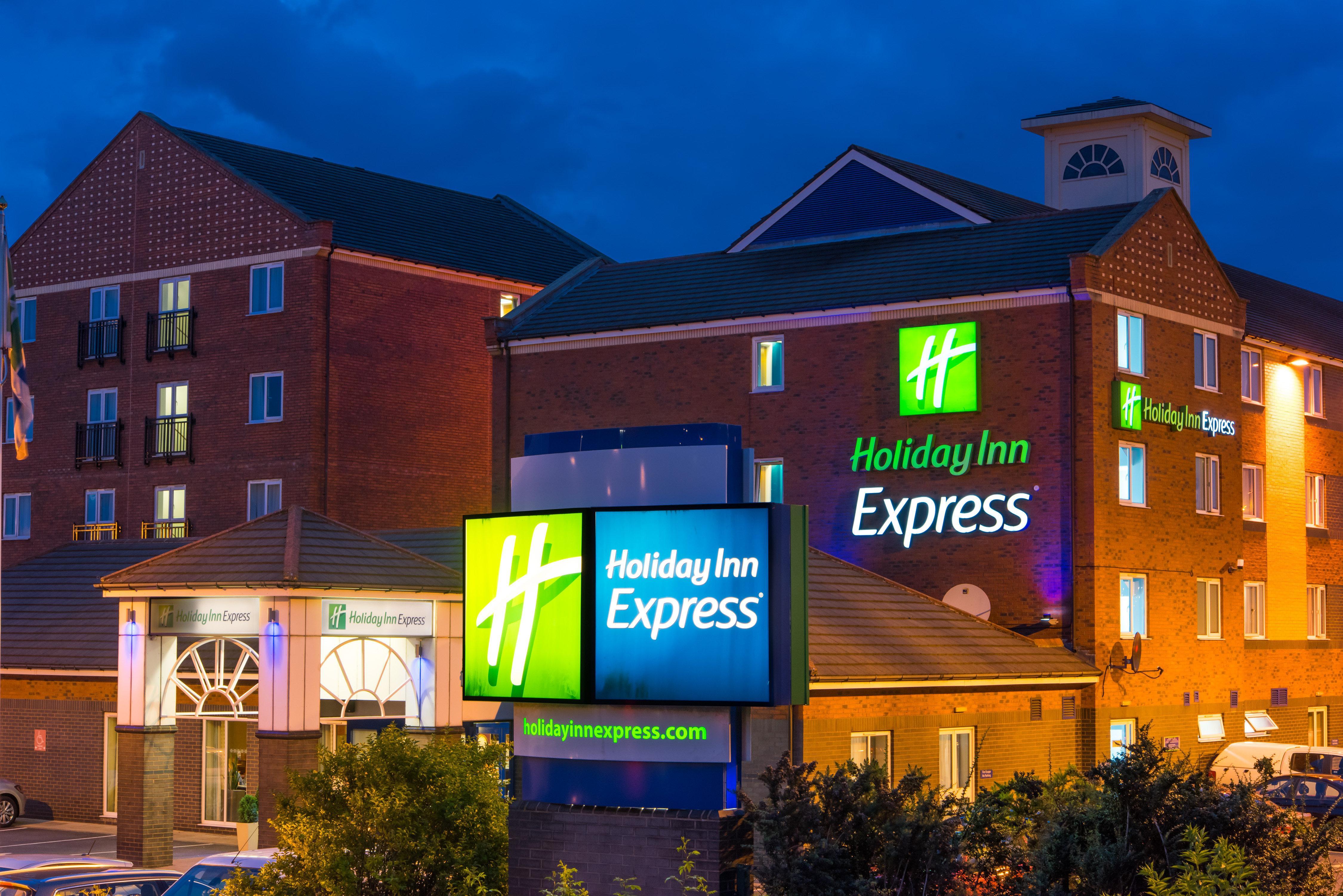 Holiday Inn Express Newcastle Gateshead, An Ihg Hotel Exterior foto